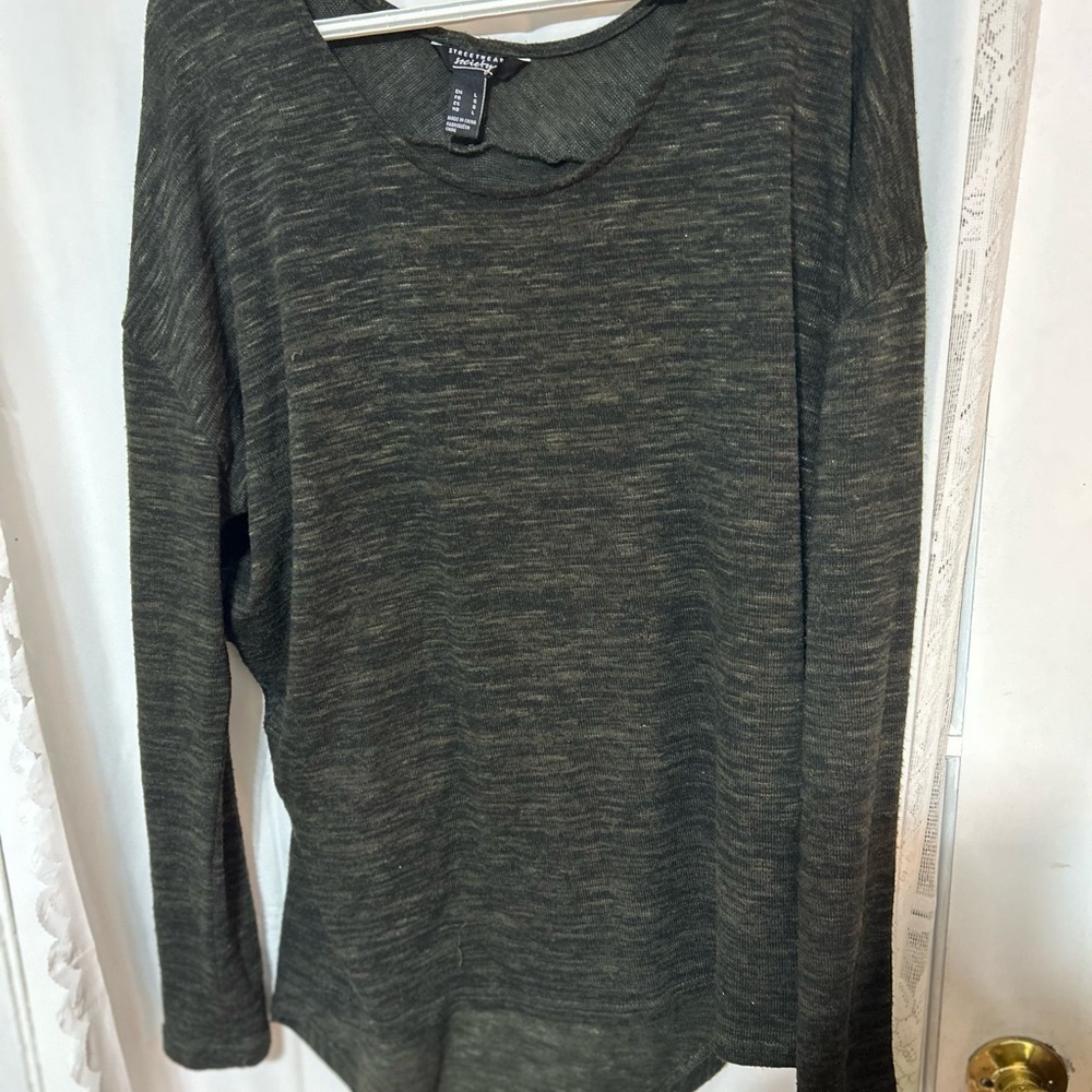 Streetwear Society greyish long sleeve Top-size large-new or like new